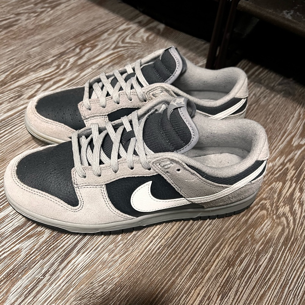Nike Black and Gray Athletic Shoes